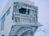 im tiefen Schnee